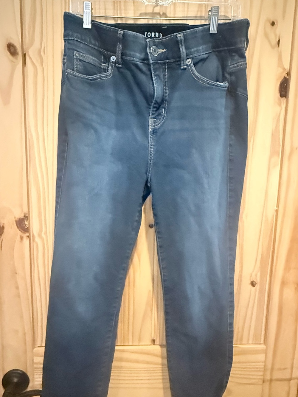 Torrid bombshell skinny Jeans